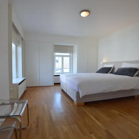 Modern In With Sauna *